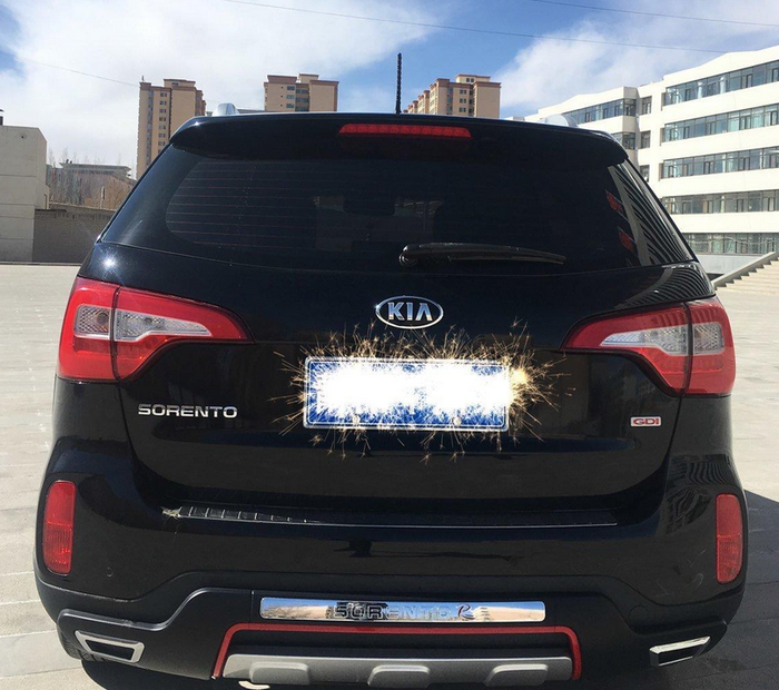 起亚 索兰托 2013款 2.4 手自一体 5座汽油舒适版