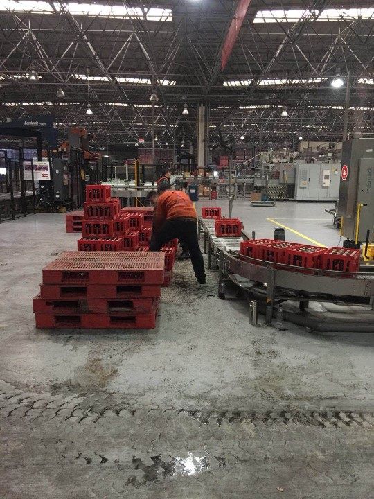 长春可口可乐公司招饮料搬运工(图门)