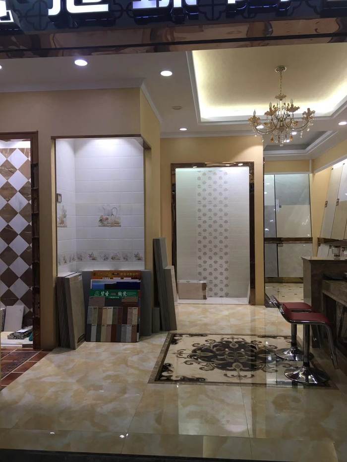 详情介绍     因本人有事回老家,位于昆山亿丰装饰城,位置好,全新