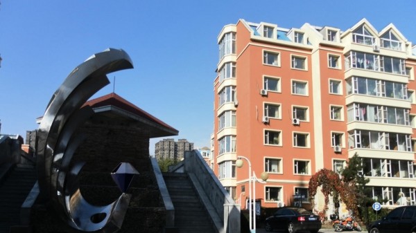 钻石城 两室两厅一卫 封闭小区 交通便利 拎包入住【长春供求世界】